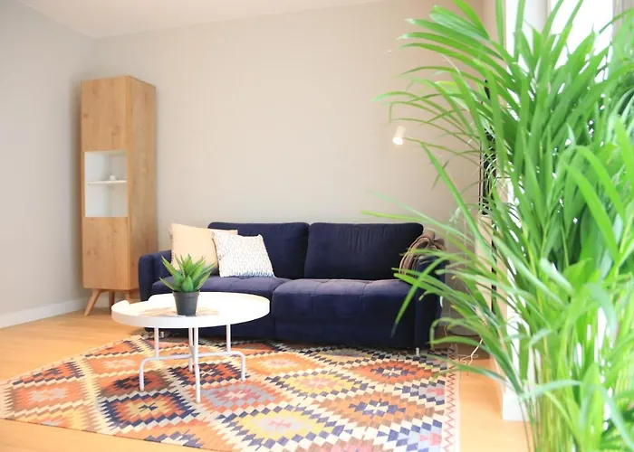 Lake View Apartment